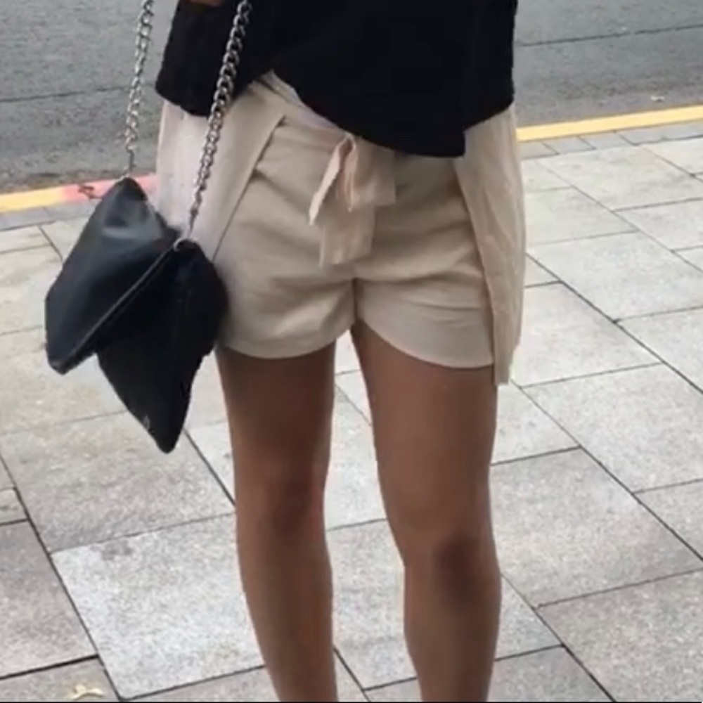 Vici Tie Shorts - Picture 2 of 7